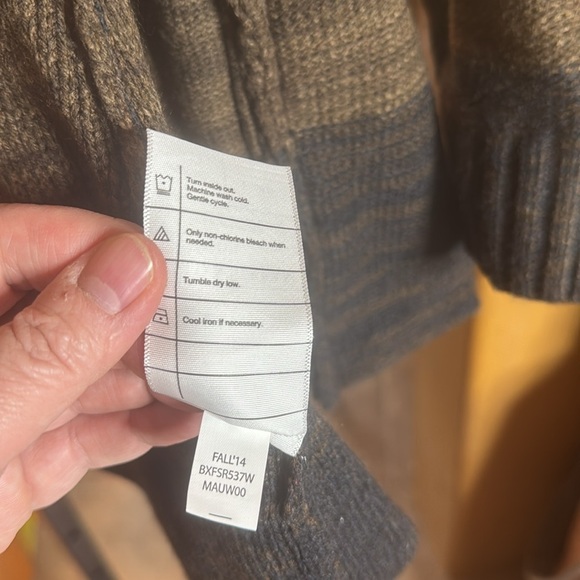 Field & Stream Brown Ombré Knit Sweater Cardigan Size Small Oversized - Picture 9 of 10